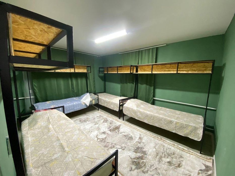 Подселение парни. Подселение