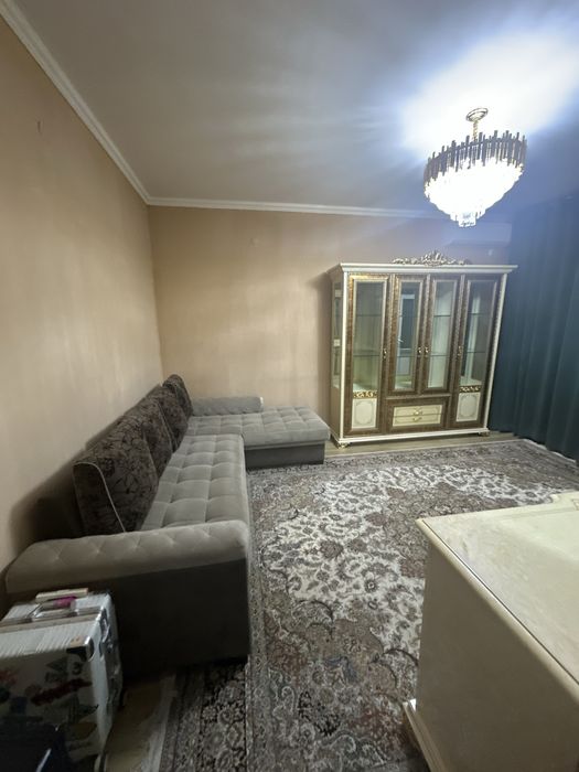 Аренда Ttz 2 2/3хона Йигитларга оилага кизларгв