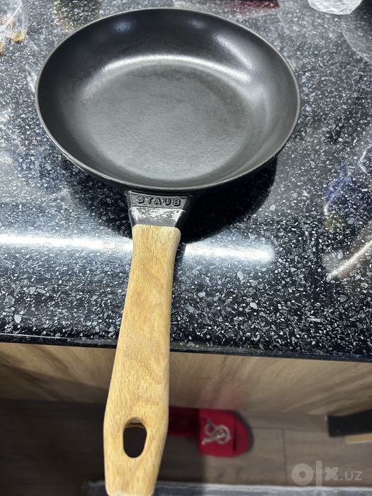 Оригинал Staub казан со скавородкой