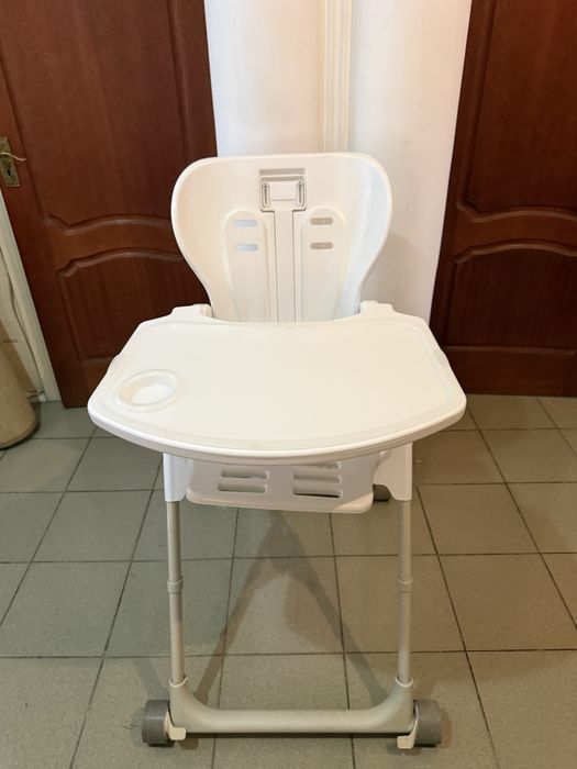 Детский стульчик для кормления