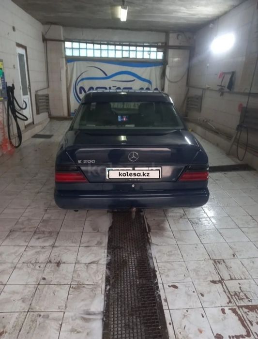 Продам Мерседес w124