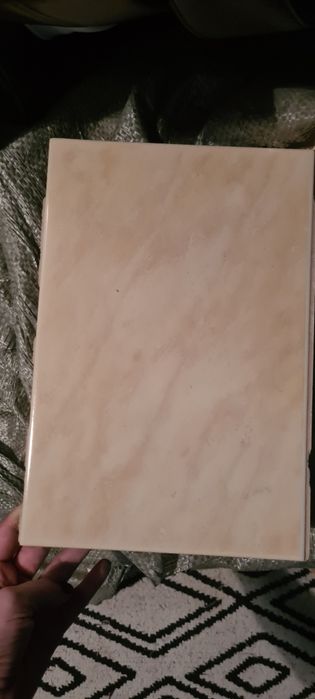 Продам керамическую плитку б/у