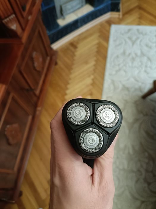 Shaver  Philips Series 1000