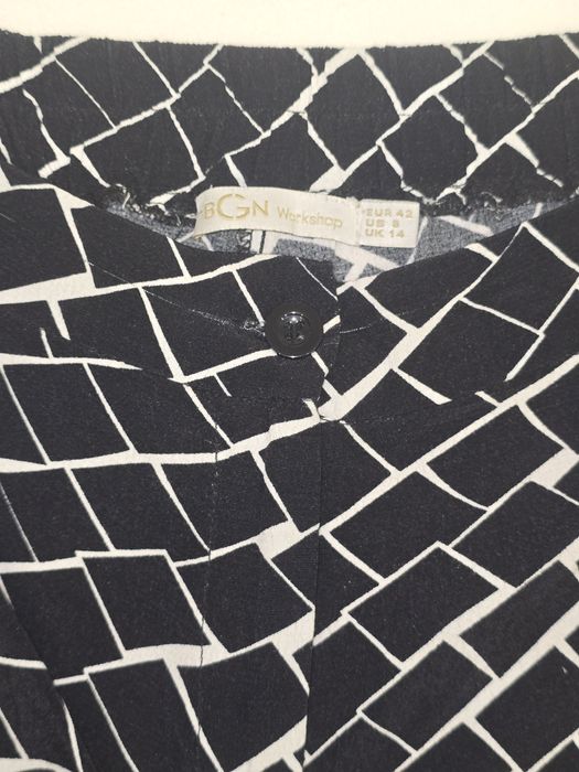 Брюки женские чёрно-белые, размер L