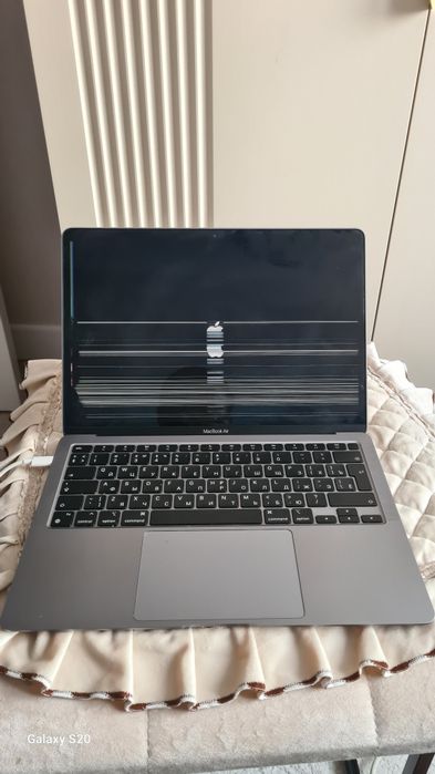 MacBook. Air 13.