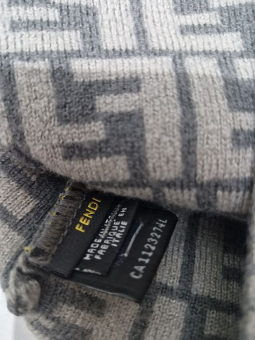 Caciula Fendi 10/10