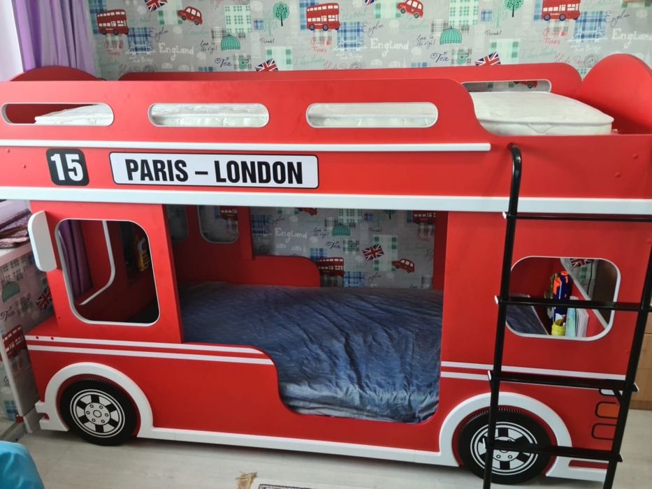 Двухярусная детская кровать