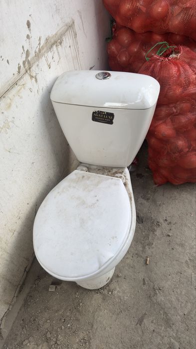 Унитаз буу 2 штук