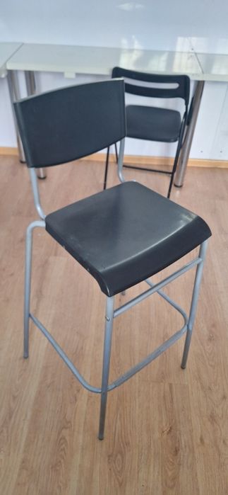 Барный стул (стул визажиста)