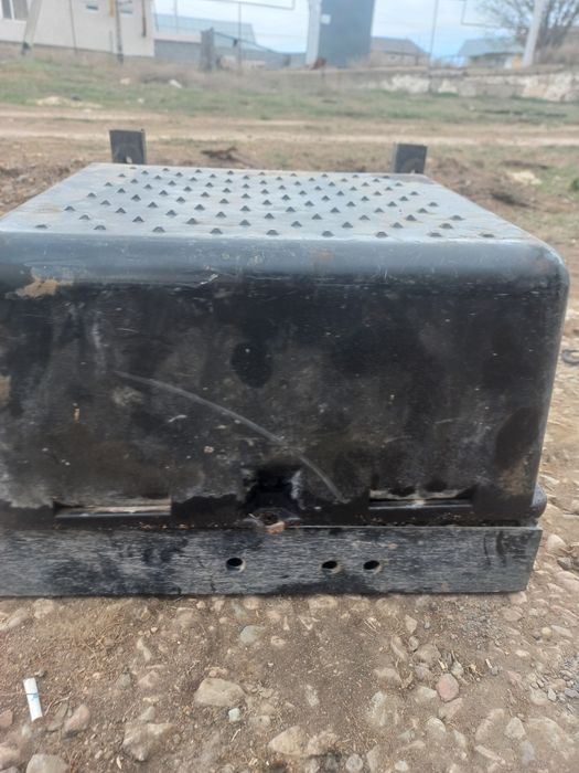 Метал ящик дляя акумулятора