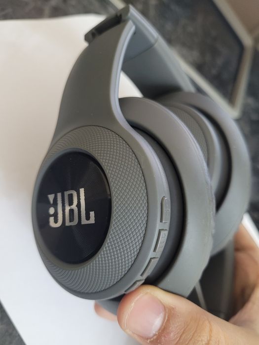 JBL quloqchin arzon narxda, naushnik