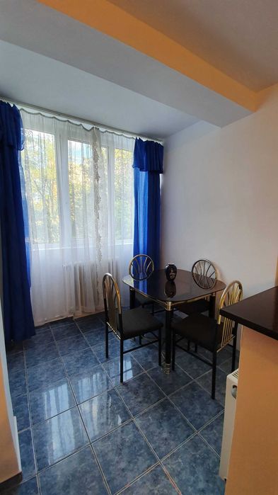 Închiriez garsonieră modernă 32 mp, tip D, etaj 1 – str. Aluminei 72 (fără intermediari)
