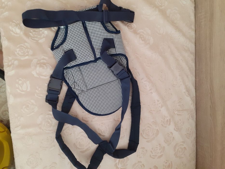 Детско кенгуру не използвано