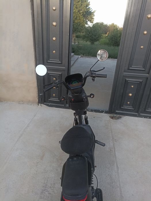 Elektro skuter sotiladi