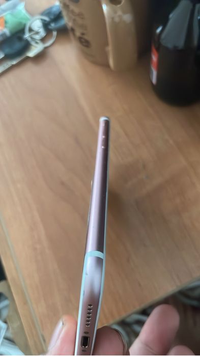 Айфон 7 бәрі істейді ешкандай минус жоқ