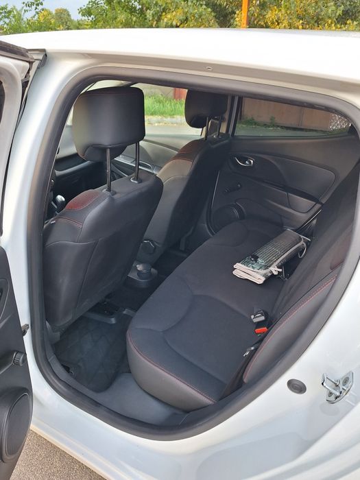 Renault Clio 1.5 dci cu doar 80000km