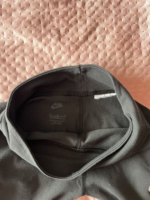 Памучен клин Nike с разкроен крачол, тип чарлстоун