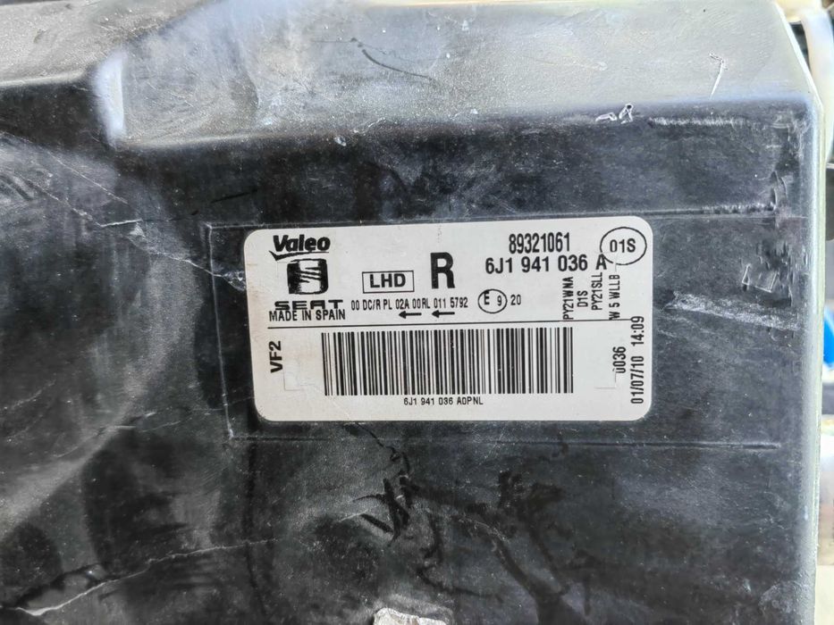 Фарове Seat Ibiza 6J Bi-Xenon Black ляв десен / Фарове Сеат Ибиза ксенонови Оригинални