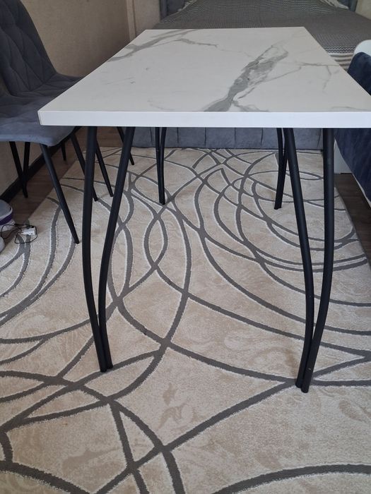 Стол для кухни  продам