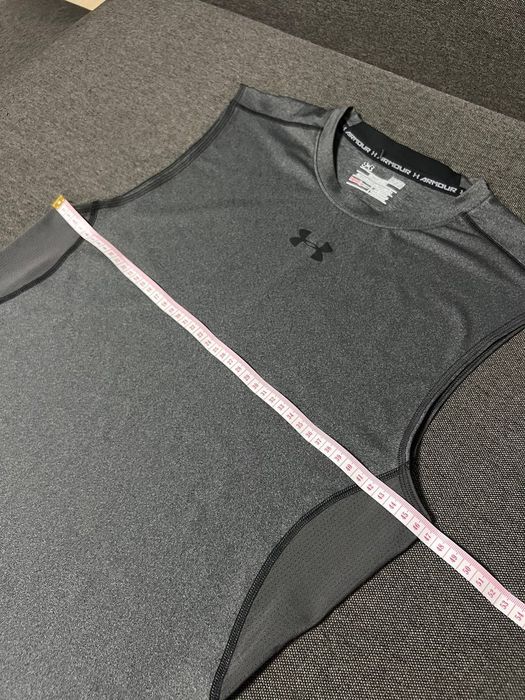 5€!!! Мъжки потник Under Armour L (Оригинал)