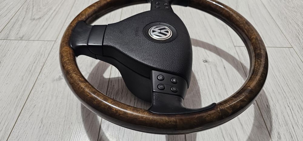 Volan mahon Passat B6