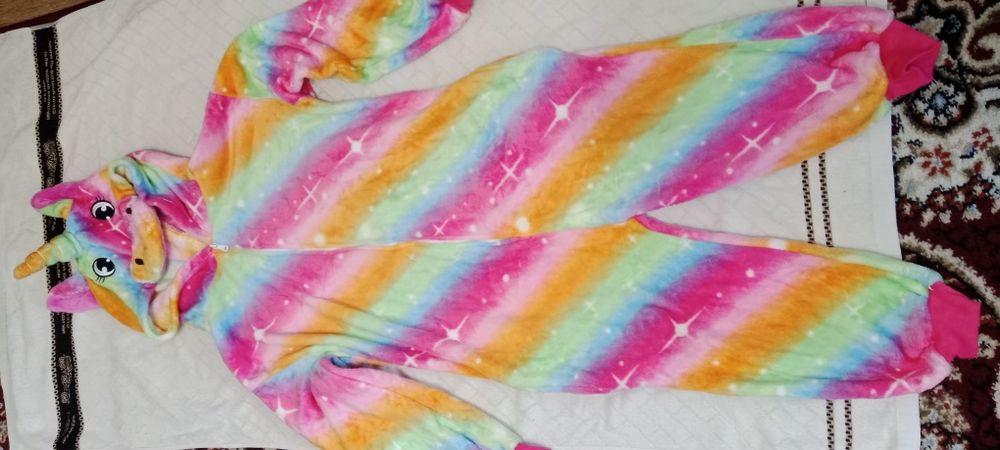 Продается детские вещи