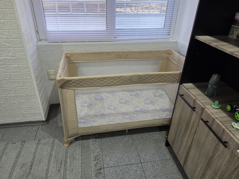 бебешка преносима кошара перфектно състояние без забележки