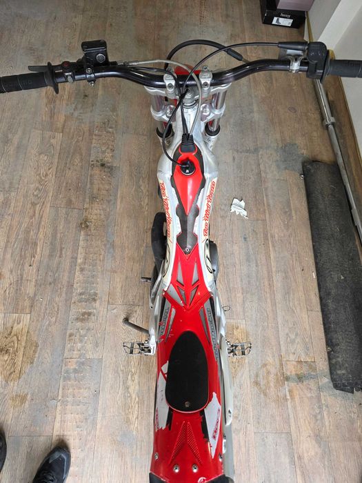 Beta trial 125 2006
