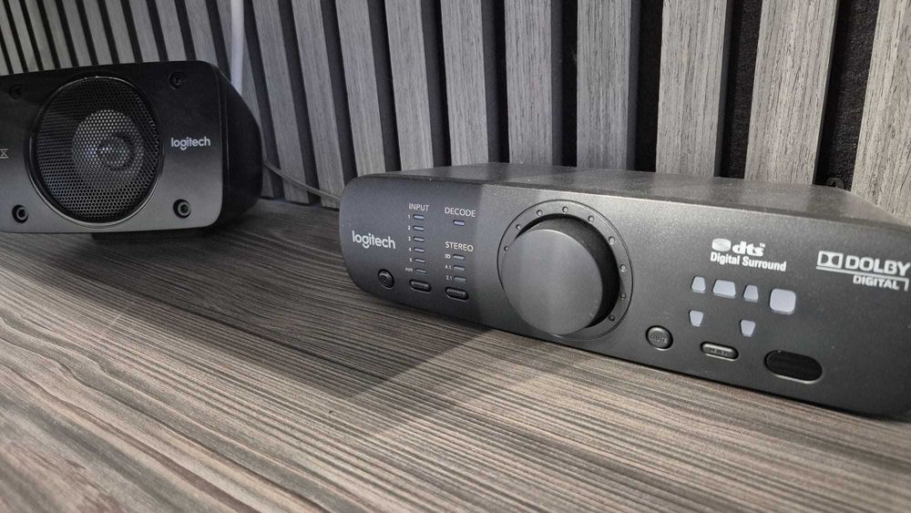 Boxe Logitech 5.1 Z906, 500W RMS