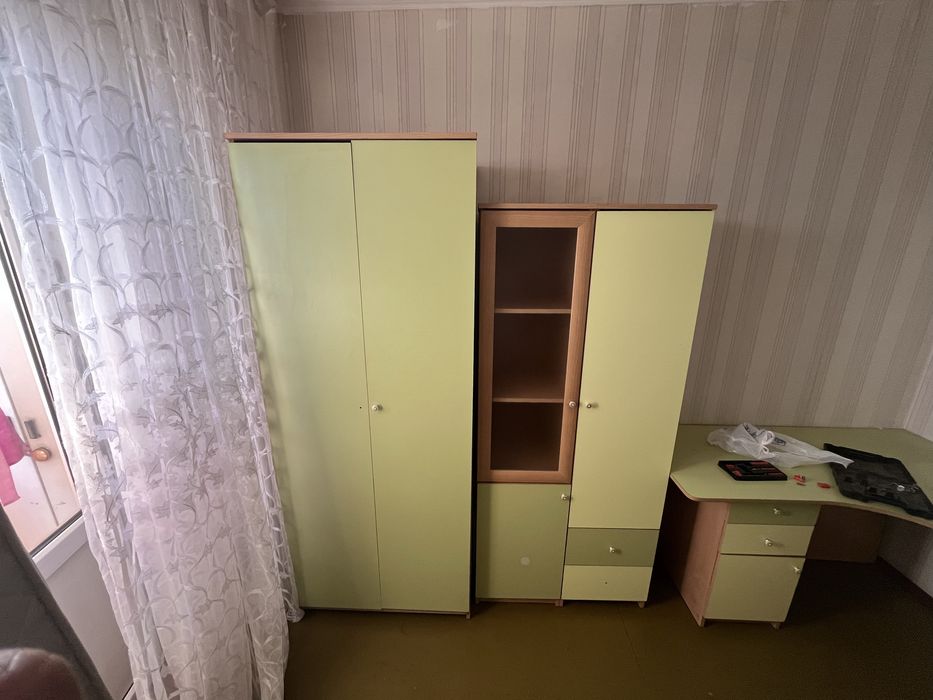 Продам мебель, шкафы кровать стоь