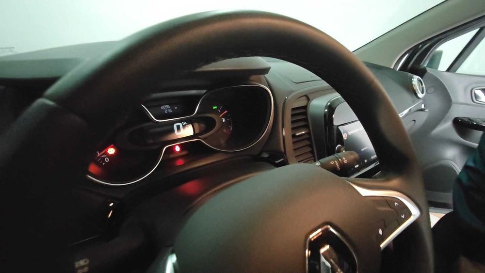 Renault CAPTUR - пробег 2000км 16,500 у.е.