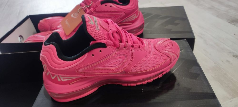 Nike Air Max 98 TL Supreme Pink