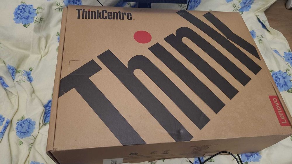 Monitor Lenovo ThinkCentre TIO22 Gen 4 – 22 " Full HD, Cameră FHD, Stand Reglabil