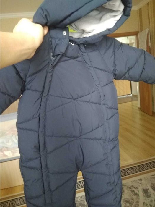 продам детский комбинезон весна