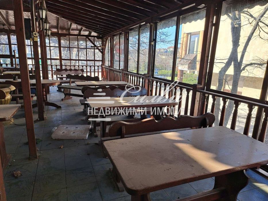 Заведение с лятна ТЕРАСА - гр. Велики Преслав