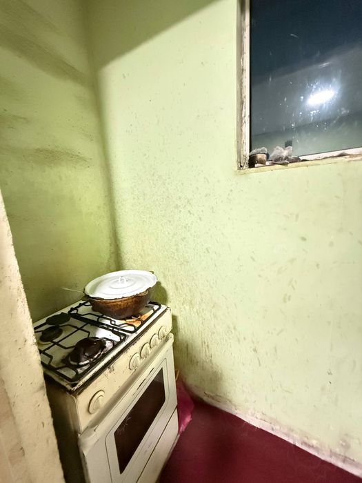 Srochno sotiladi Sergeli stroitel 1/5/9, 42m².