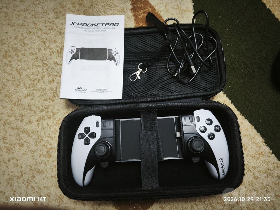 Игровой контроллер для смартфона