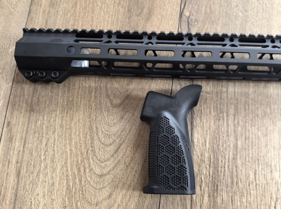 Части за AR15 / АР15 ложа и ръкохватката