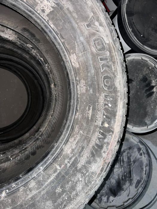 Продам  резину лето r17