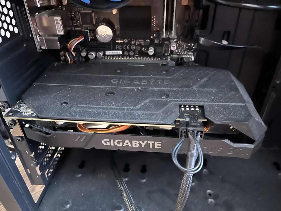 Продам пк срочно !