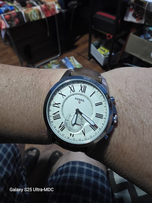 Vând ceas hybrid smart Fossil Q Grant