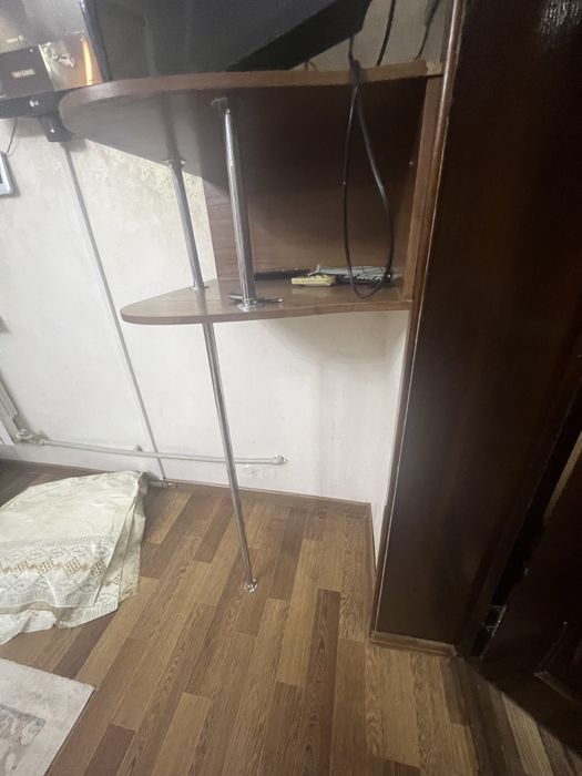 Подставка  под телевизор