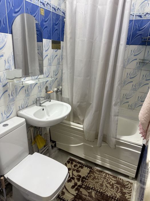 ЮНУСАБАД -4 1 комнатная квартира переделанная в двух с обстановкой