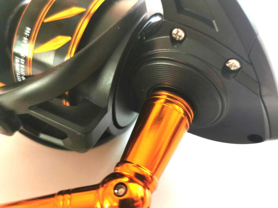 Макара за риболов на сом Osako HF9000 ,тегло 670gr, 11лагера