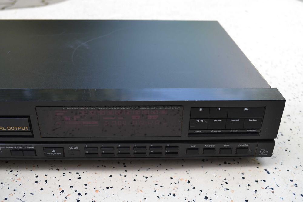 CD player Luxman DZ 112
