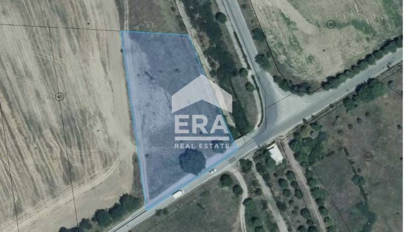 Продава се Парцел в Казанлък - 4400 кв.м за 31 €/кв.м - Снимка #3