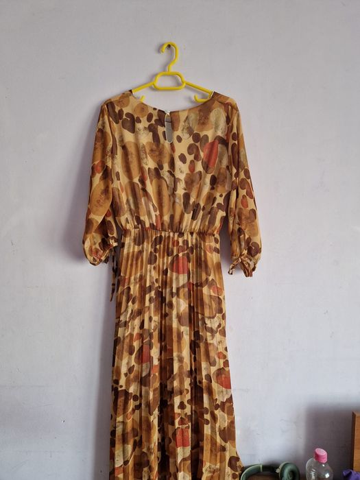 Vand rochie de toamna