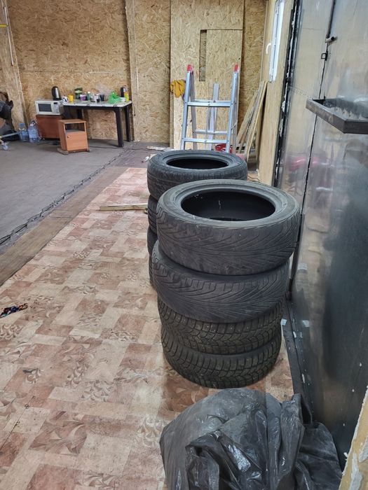 Балоны на  тайоту.