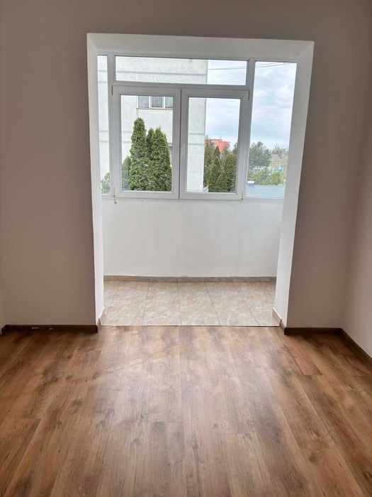 Apartament cu 2 camere,semidecomandat