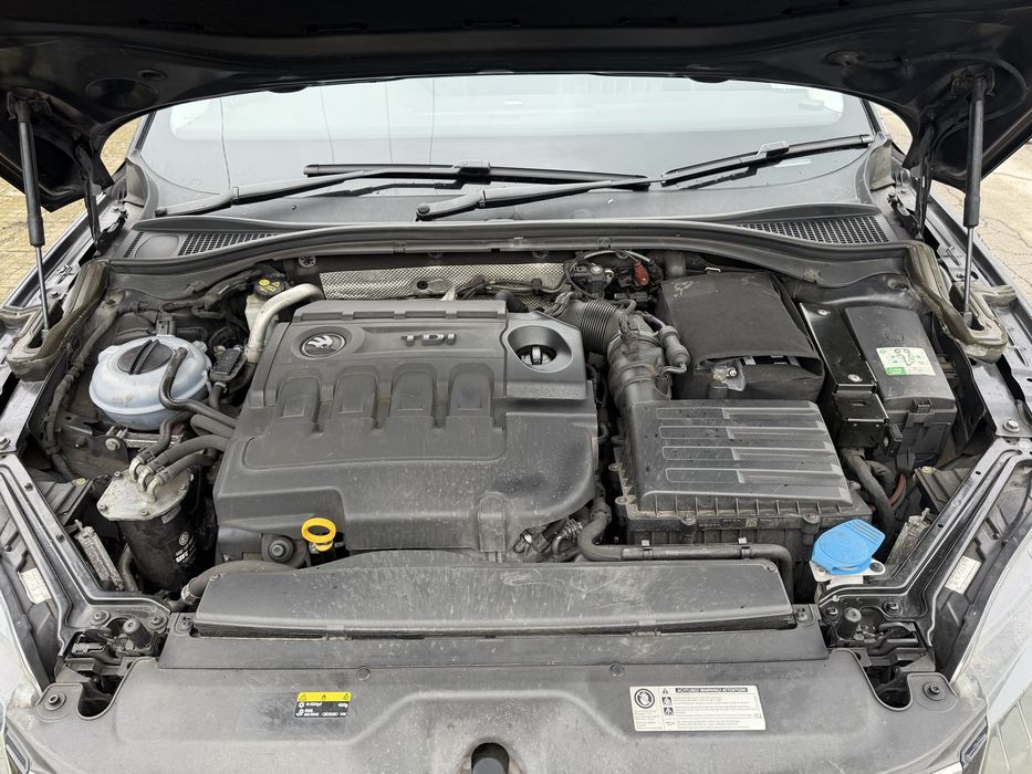 Шкода супърб 3 2.0тди  на части / skoda superb 2.0tdi